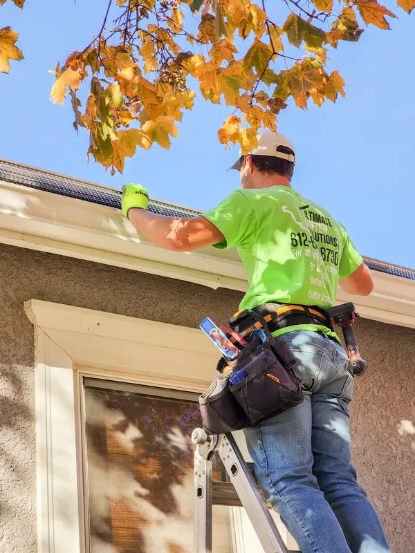 team-member-gutter-repair-2 team member gutter repair 2